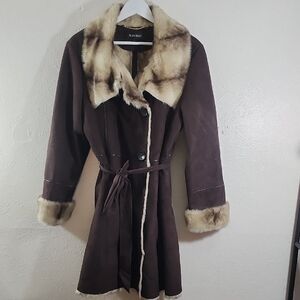 Ellen Tracy Vintage Style Faux Suede With Faux Fur Lining And Trim Size L